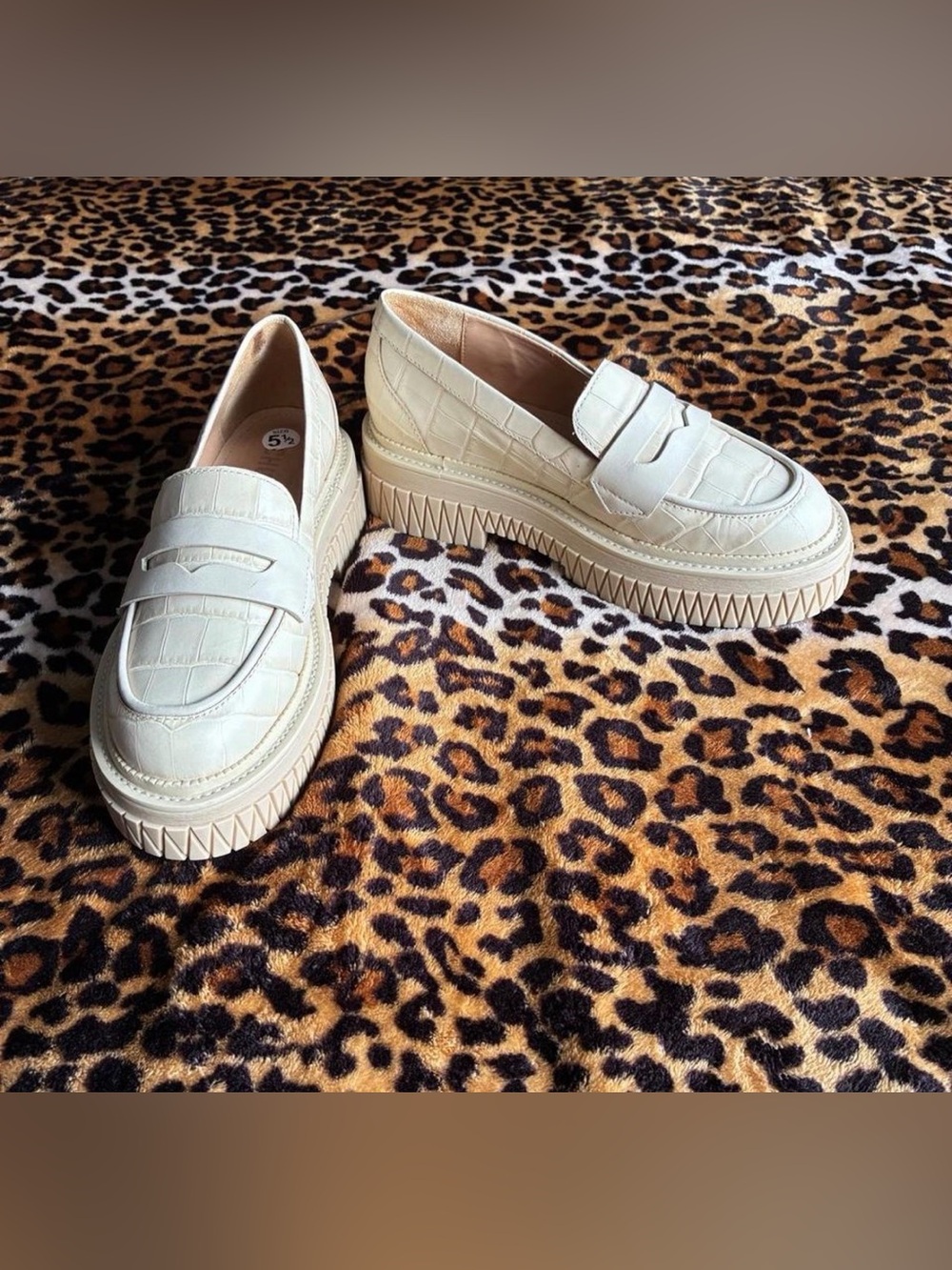 SCHUTZ Cream Croc-Embossed Platform Penny Loafers